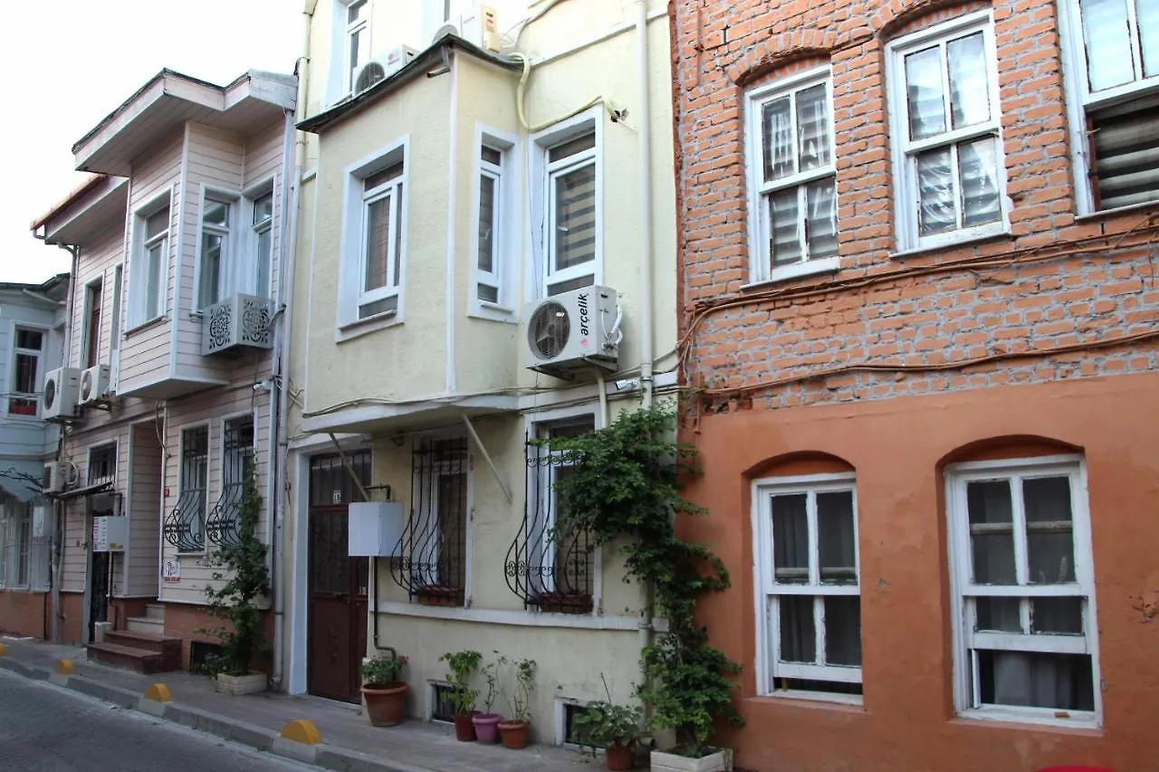 Estampolis Hotel Istanbul Homestay